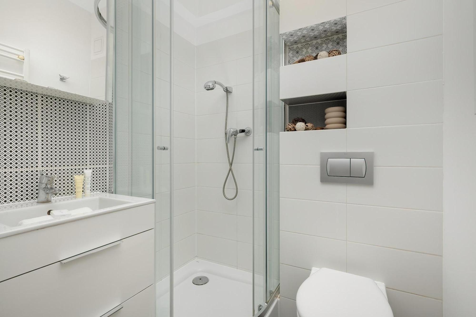 Apartament Bright With Air Conditioning Near Zoo By Renters