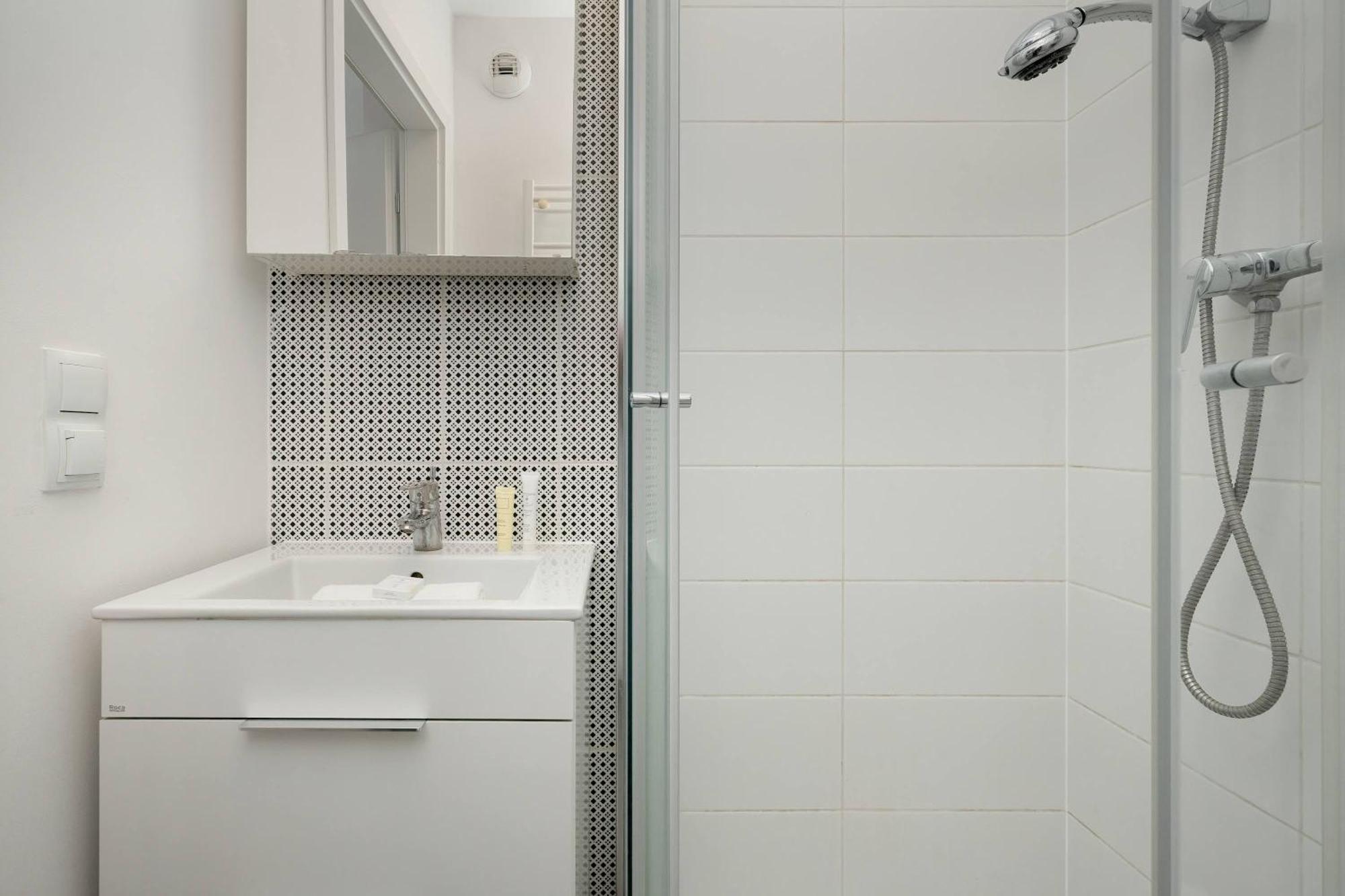 Apartment Bright With Air Conditioning Near Zoo By Renters Wroclaw
